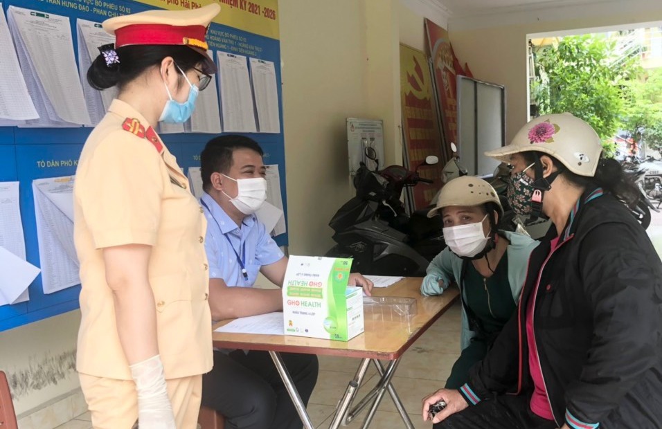 Xử lý 29 trường hợp không đeo khẩu trang khi ra khỏi nhà 